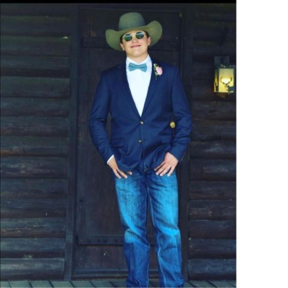 Meet your Posher, Garrison